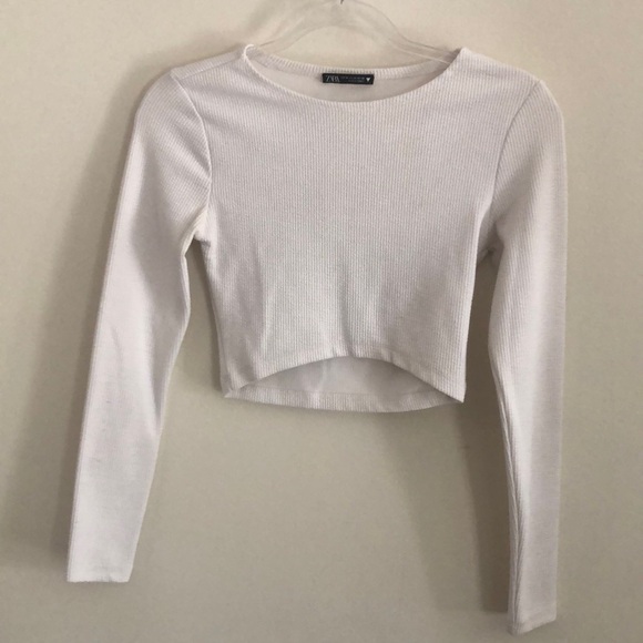 Zara Tops - ❤️LIKE NEW! ZARA Long Sleeved Cropped Top White SZ M